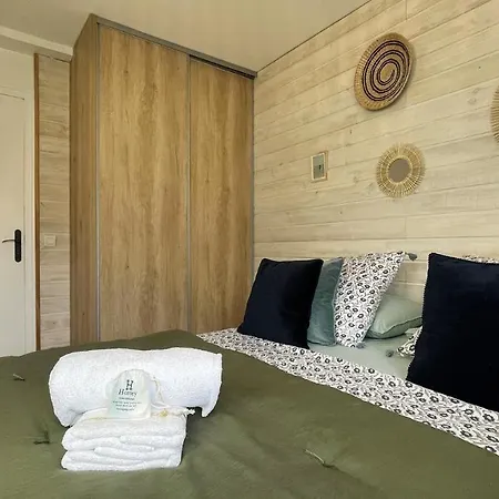 Homey Montaigne - New - A 1 Min à Pied Du D'annecy - 2 Balcons Privés - Avec 2 Chambres - Stationnement Gratuit Toute L'année Sauf En été - Juin à Août Appartement *